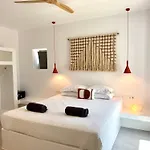 Faragas Hill Villa Angairia