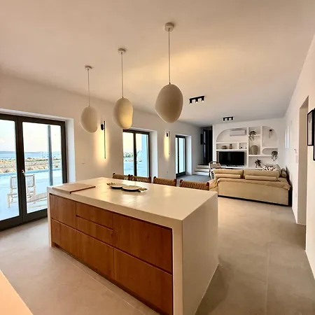 Faragas Hill Angairia